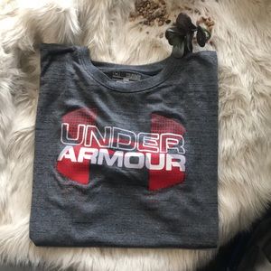 under armour T-shirt